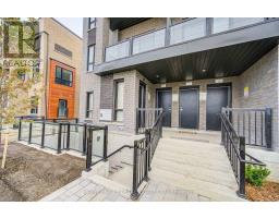 12 14 Lytham Green Circle, Newmarket, ON L3Y0H3 Photo 4