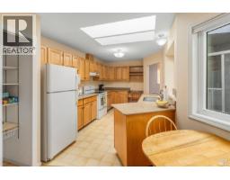 Bedroom - 6 10084 Third St, Sidney, BC V8L3B3 Photo 5