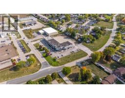 301 Croft Drive Unit 1 5, Lakeshore, ON N8N2L9 Photo 2