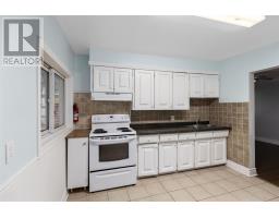 326 Farwell Ter, Sault Ste Marie, ON P6C4B5 Photo 5