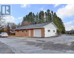 996 County Road 40 Road, Quinte West, ON K8V5P4 Photo 2