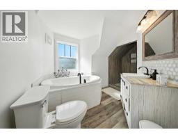 Dining room - 4540 52 Street, Red Deer, AB T4N2C3 Photo 2