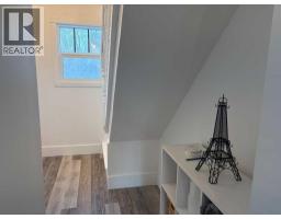 Kitchen - 4540 52 Street, Red Deer, AB T4N2C3 Photo 4