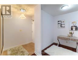 2309 397 Front Street W, Image 2