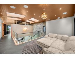 14555 Marine Drive, White Rock, BC V4B1B5 Photo 3