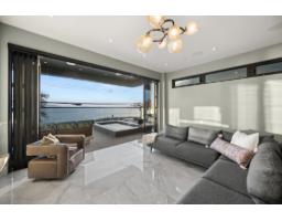 14555 Marine Drive, White Rock, BC V4B1B5 Photo 2