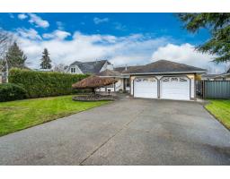 9148 160 A Street, Surrey, BC V4N3E4 Photo 3