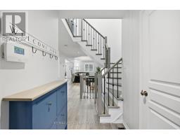 Family room - 157 Braithwaite Avenue, Hamilton, ON L9G5A3 Photo 4