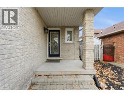 Recreation room - 157 Braithwaite Avenue, Ancaster, ON L9G5A3 Photo 3