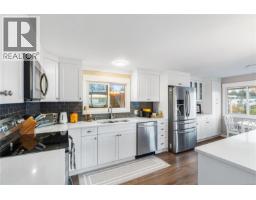 Primary Bedroom - 67 6325 Metral Dr, Nanaimo, BC V9T6P9 Photo 3