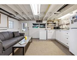 Bedroom 2 - 173 First Avenue Cultus Lake North, Cultus Lake, BC V2R4Z4 Photo 5