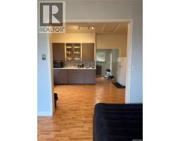 Living room - 301 2nd Street, Craik, SK S0G0V0 Photo 4