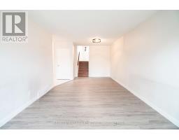 Living room - 100 Terrace Avenue, Welland, ON L3C2C4 Photo 3