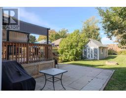 Kitchen - 137 Pilgrim St, Sault Ste Marie, ON P6A3E8 Photo 4