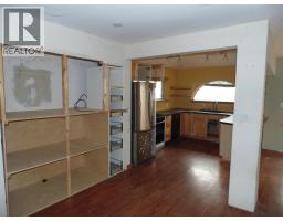 Office - 7547 Popou Road, Lemon Creek, BC V0G2J0 Photo 3