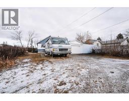 3pc Bathroom - 10435 104 Avenue, Grande Prairie, AB T8V1G1 Photo 2