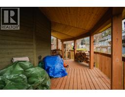 Full bathroom - 810 A 16th Avenue, Genelle, BC V0G1G0 Photo 2