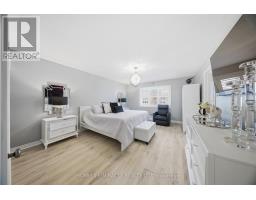 Living room - 79 Willoughby Way, New Tecumseth, ON L9R0P4 Photo 3