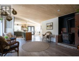 Kitchen - 989158 Mountain Chutes Road, Timiskaming, ON P0J0B2 Photo 3