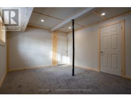 Bedroom - 989158 Mountain Chutes Road, Timiskaming, ON P0J0B2 Photo 5