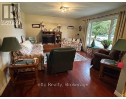 Bathroom - 392158 Grey Road 109 Road, Southgate, ON N0G2A0 Photo 4