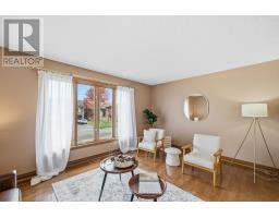 Primary Bedroom - 118 Waverly Street N, Oshawa, ON L1J8G5 Photo 5