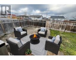 Primary Bedroom - 8 Elliot Street, Cochenour, ON P0V1L0 Photo 3