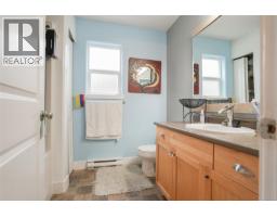 Bedroom - 2262 Ashlee Rd, Nanaimo, BC V9R6T5 Photo 5