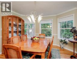 Ensuite - 3950 Hibbert Lane, Metchosin, BC V9C4H4 Photo 5