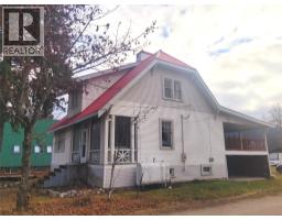 Laundry room - 5928 Fourth Avenue, Blue River, BC V0E1J0 Photo 3