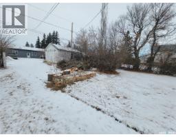 Living room - 411 1st Street W, Wilkie, SK S0K4W0 Photo 3