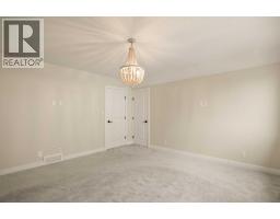 Family room - 10 Cameron Court, Lacombe, AB T4L0K3 Photo 4