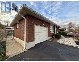 Dining room - 6 Burdock Boulevard, Brantford, ON N3R6B6 Photo 4