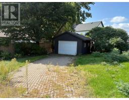 Laundry room - 253 Dunlop Street E, Barrie, ON L4M1B6 Photo 4