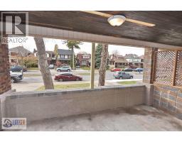 Primary Bedroom - 940 942 Parent Avenue, Windsor, ON N9A2E3 Photo 3