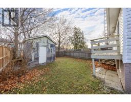 Family room - 518 Oozloffsky Street, Petrolia, ON N0N1R0 Photo 2