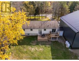 Bedroom 3 - 9 Maple Drive, Northern Bruce Peninsula, ON N0H1Z0 Photo 2