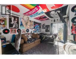 Primary Bedroom - 2550 Cody Road, Magna Bay, BC V0E1M7 Photo 3