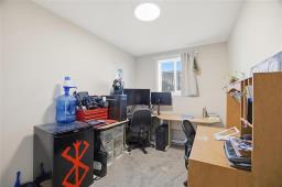 Living room - 2 139 1st Street, Niverville, MB R0A1E0 Photo 3