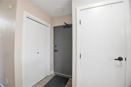 Bedroom - 2 139 1st Street, Niverville, MB R0A1E0 Photo 5