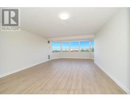 Kitchen - 502 2 Raymerville Drive, Markham, ON L3P7N7 Photo 3