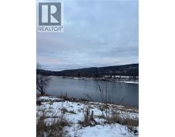 Bath (# pieces 1-6) - 1668 Route 205, Saintfrancoisdemadawaska, NB E7A1P8 Photo 3