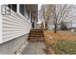 Utility room - 17 Adam Dixon Avenue, South Stormont, ON K0C1P0 Photo 2