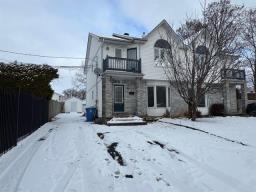 Bathroom - 64 Rue Mcelroy, Gatineau, QC J8R2T8 Photo 5