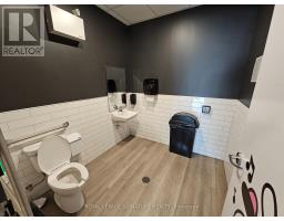 7 9055 Airport Road, Brampton, ON L6S0B8 Photo 3