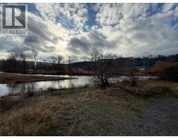 Kitchen - 1100 Nicola Avenue, Merritt, BC V1K1K6 Photo 5