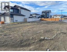 14 Canyon Estates Lane W, Lethbridge, AB T1K5W7 Photo 2