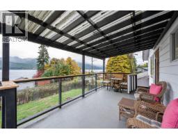 Living room - 10654 Youbou Rd, Youbou, BC V0R3E1 Photo 5