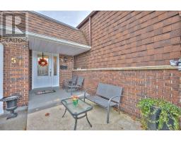 Living room - 51 Westwood Crescent, Welland, ON L3C4R2 Photo 4