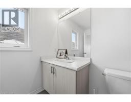 4pc Bathroom - 415 Krotz Street W, Listowel, ON N4W0H8 Photo 5